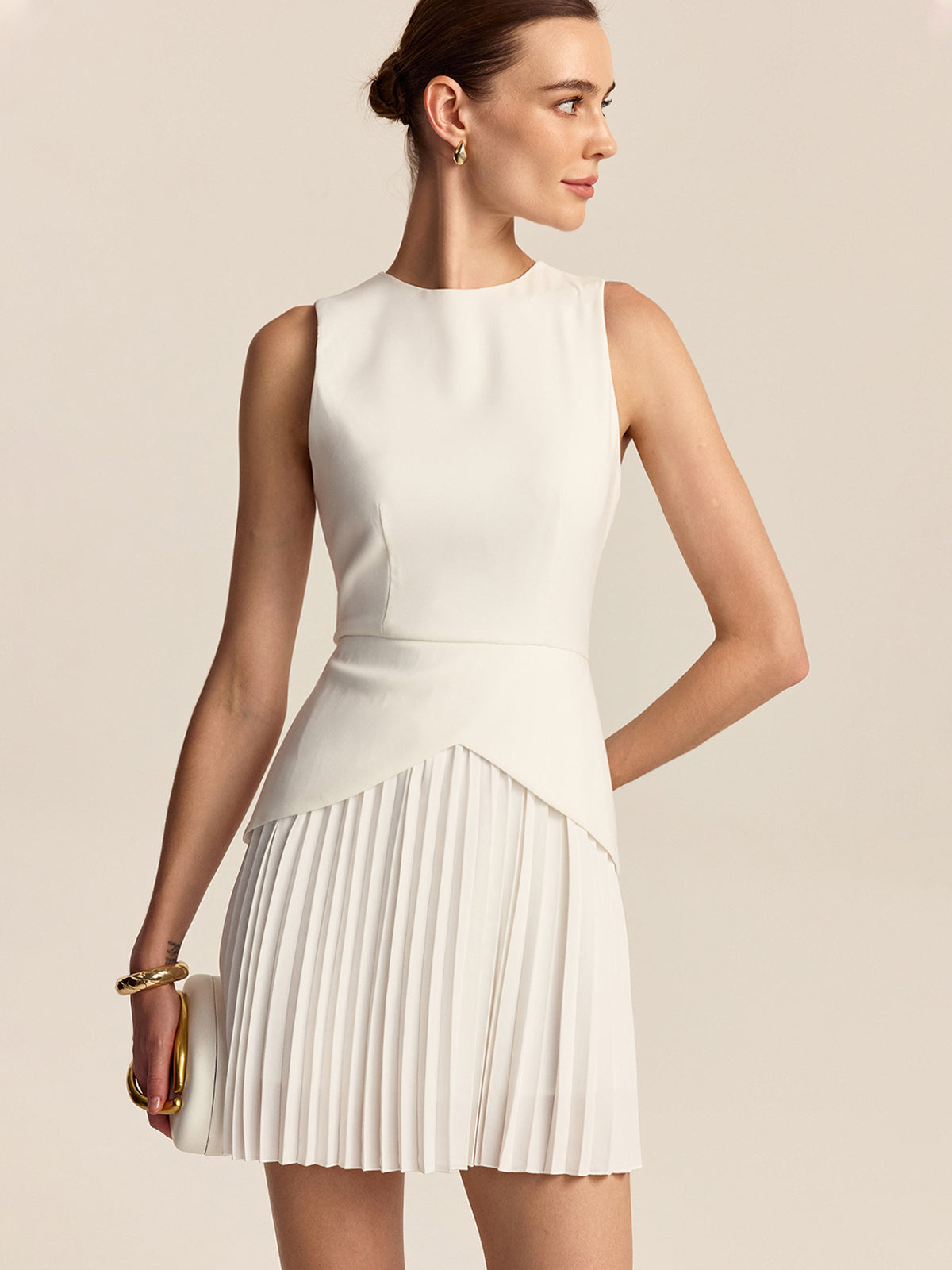Pleated Sleeveless Slim Fit Mini Dress