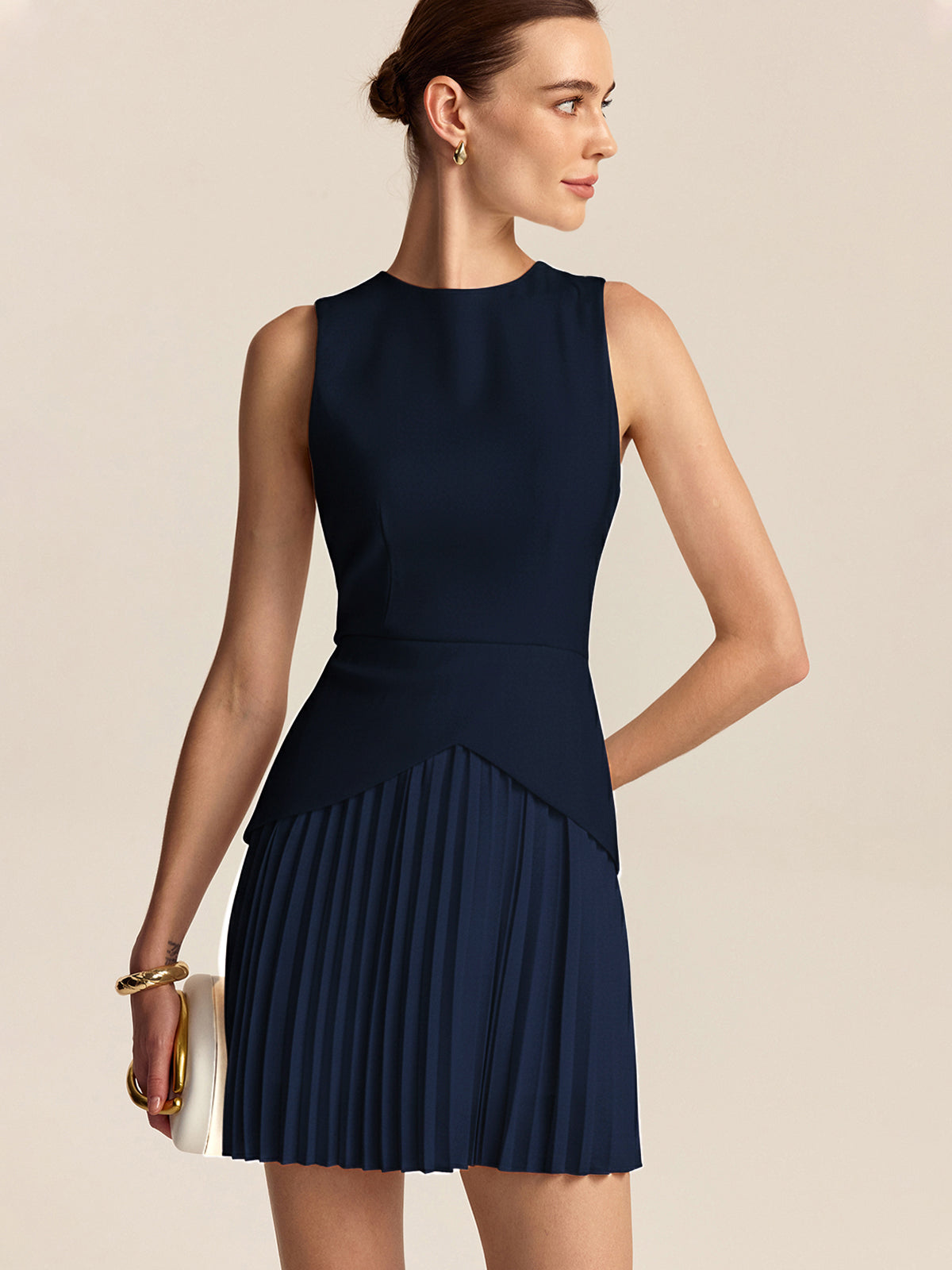 Pleated Sleeveless Slim Fit Mini Dress