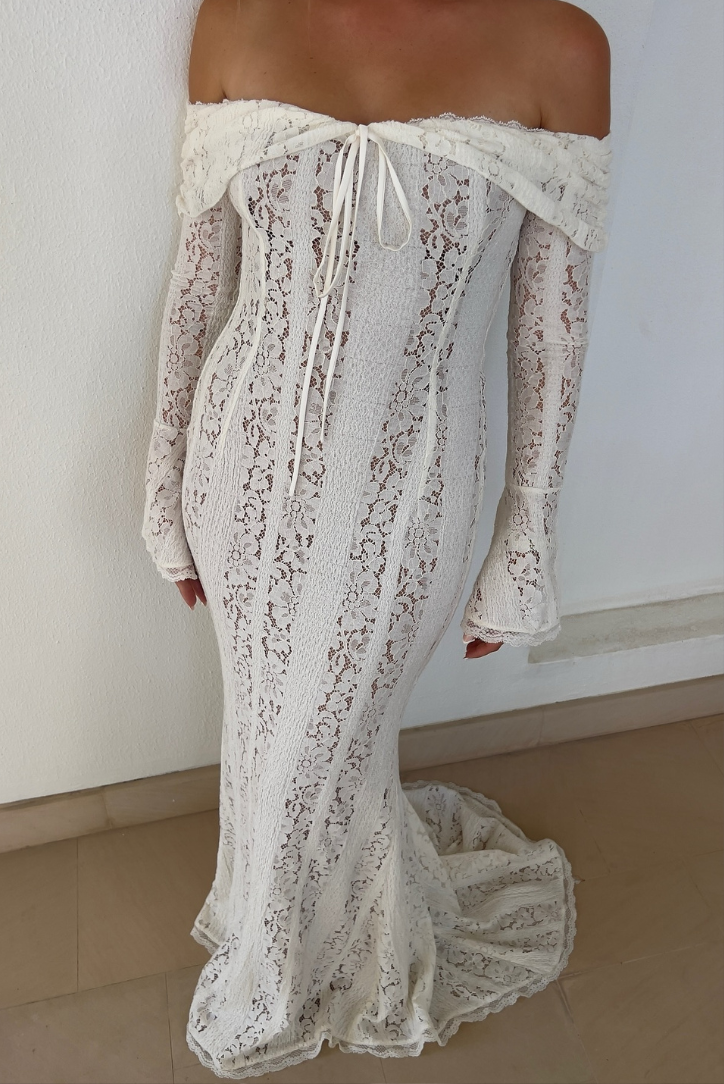 Lace Fitted Full-Length Maxi Dress with Off-Shoulder for Women