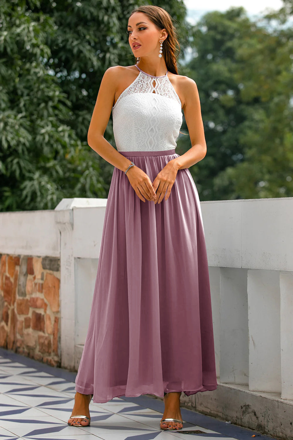 Flowing Fitted Full-Length Maxi Dress with Halter Neck for Women