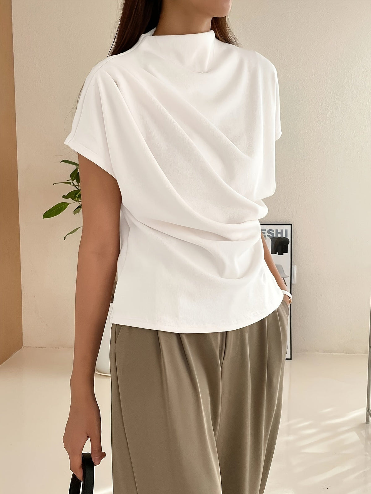 Fitted Summer Casual Sleeveless Top for Women