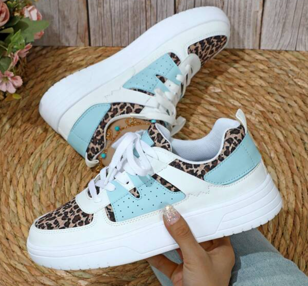 Orthopedic Lace-Up Sneakers for Women – Cushioned Comfort